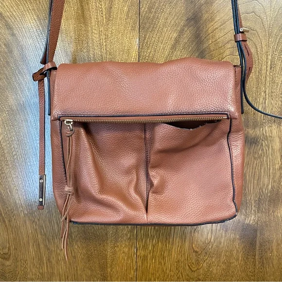 Vince Camuto Leather Foldover Purse Pine Cone Brown Snap Pocket Adjustable Strap - Picture 2 of 16